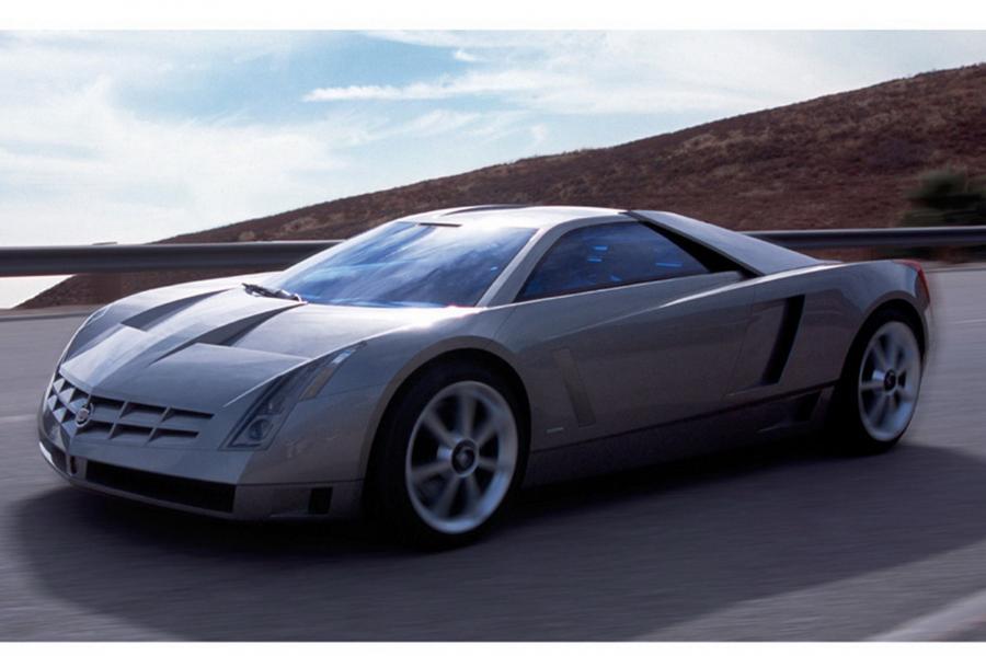  Cadillac Cien Concept 2002 года  (фото 39 из 50)